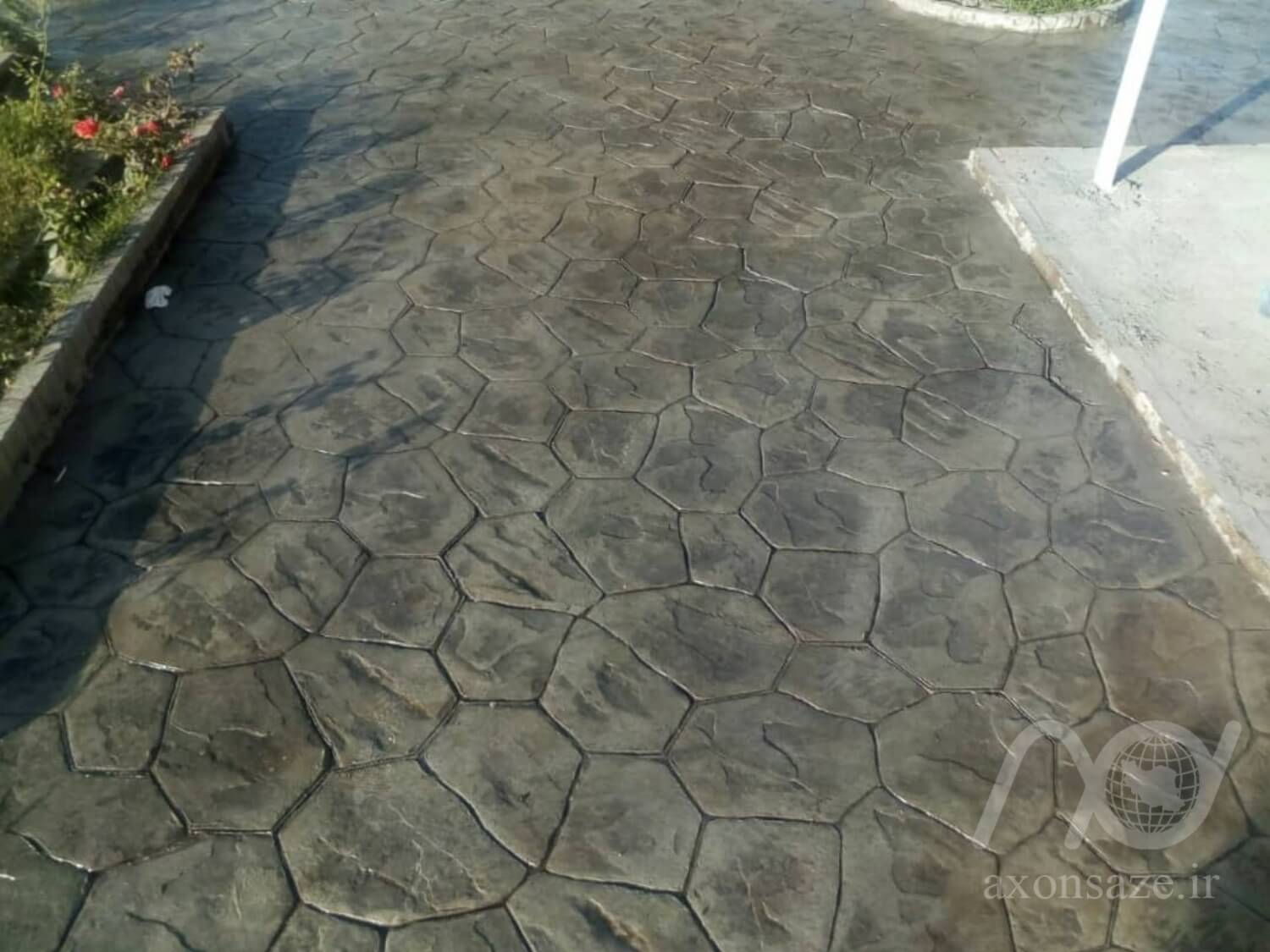 بتن دکوراتیو پیاده رو پارک Axonsaze.ir 01