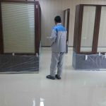 انتخاب نمونه رنگی پولک اپوکسی برای کفپوش اپوکسی پولکی فضای داخلی شرکت